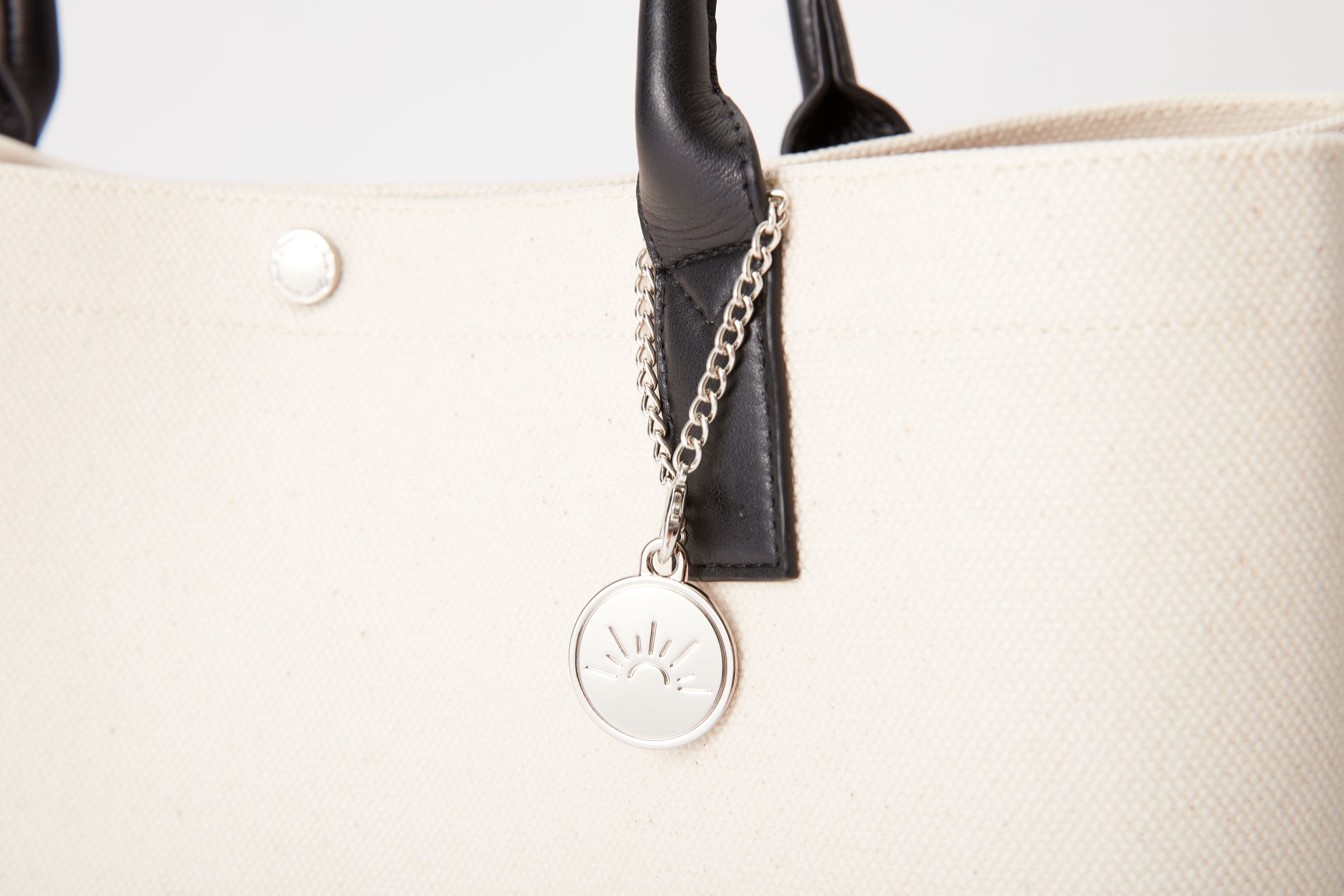 OVER THE SUN』×『B.C STOCK』コラボトートバッグ販売！ | TBSラジオ