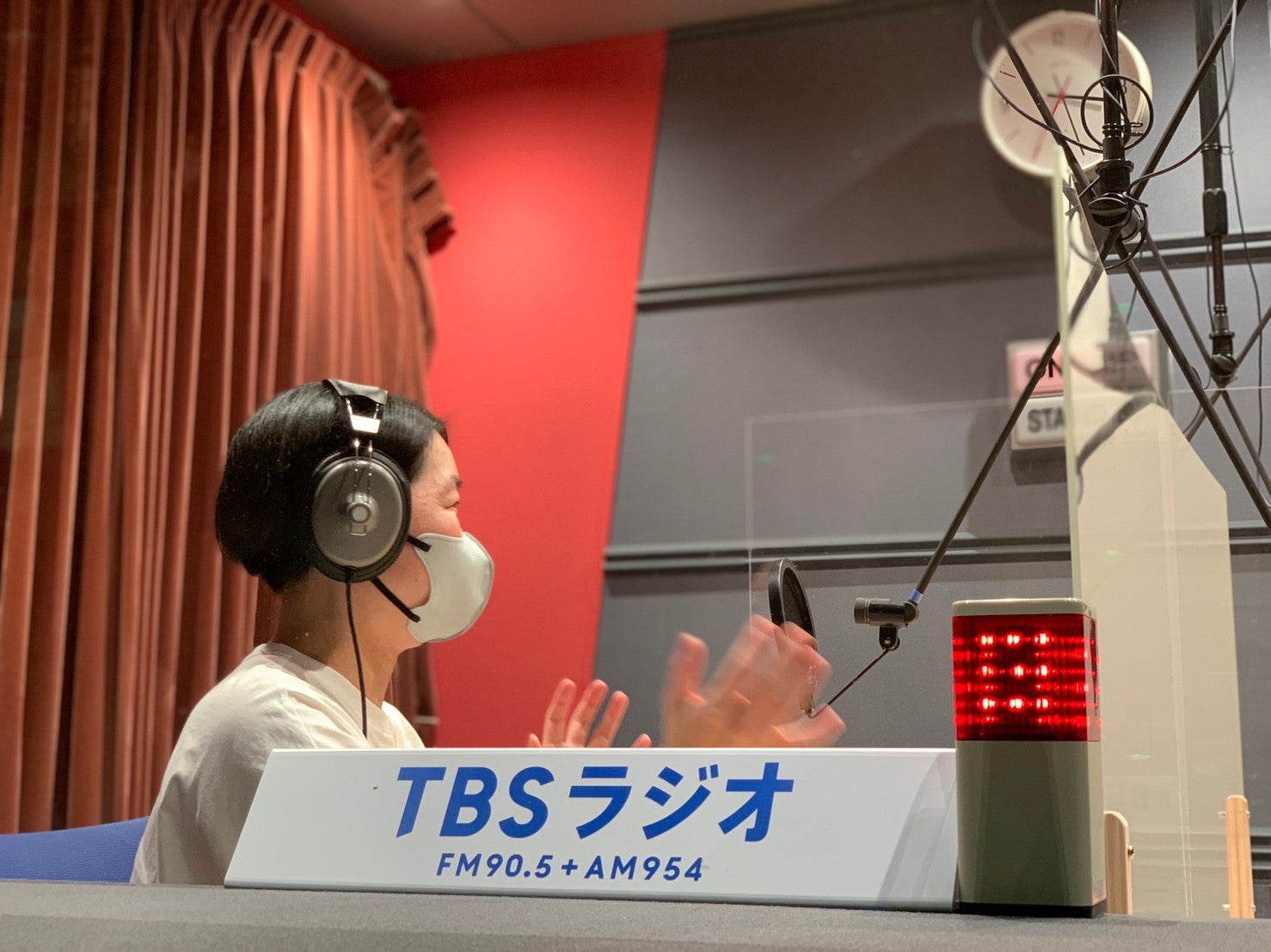 イモトが真相究明 ヘソのごま問題 解決編 トピックス Tbsラジオ Fm90 5 Am954 何かが始まる音がする