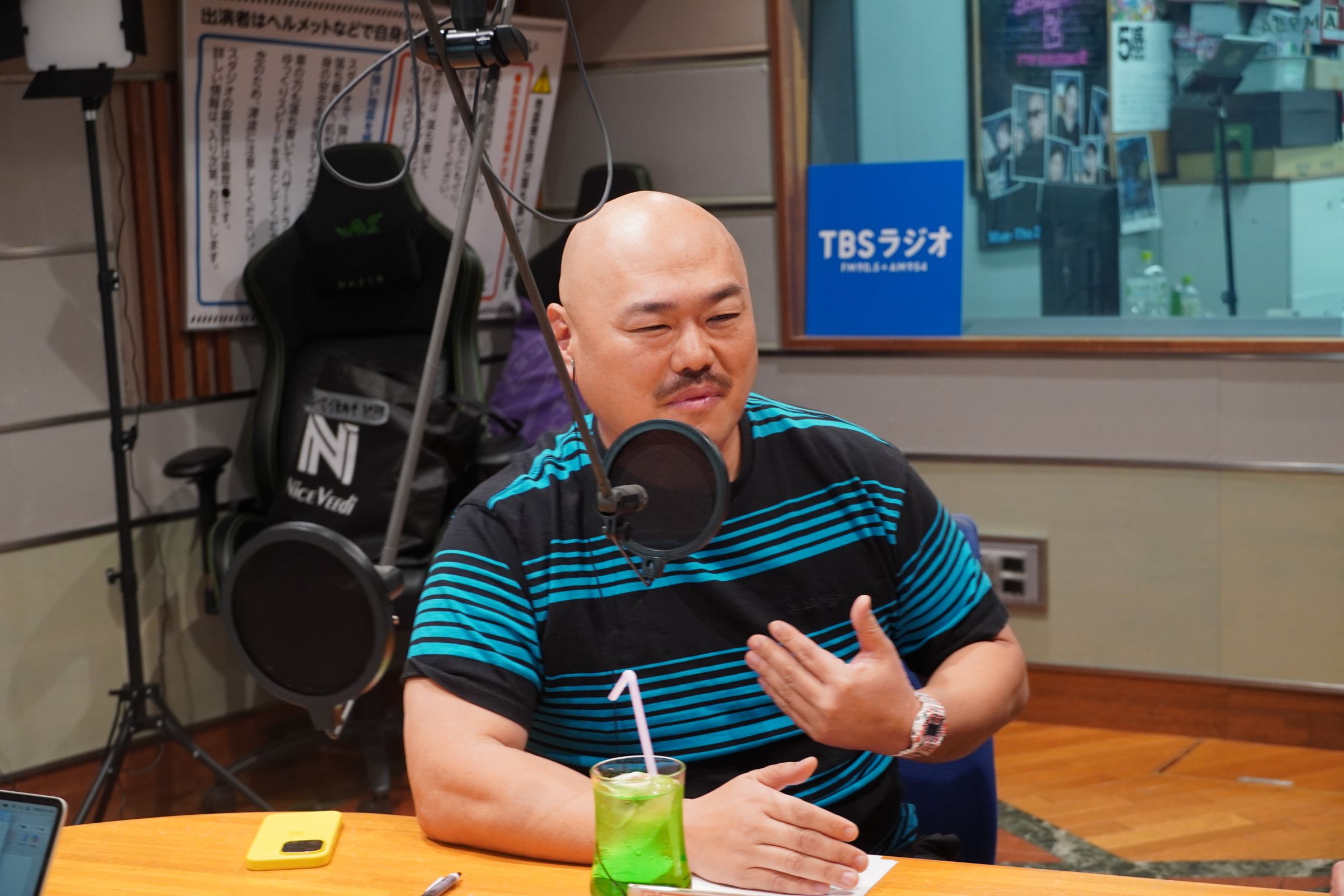 9時の純喫茶】傷心中だけど！？ゲストは安田大サーカスのクロちゃん