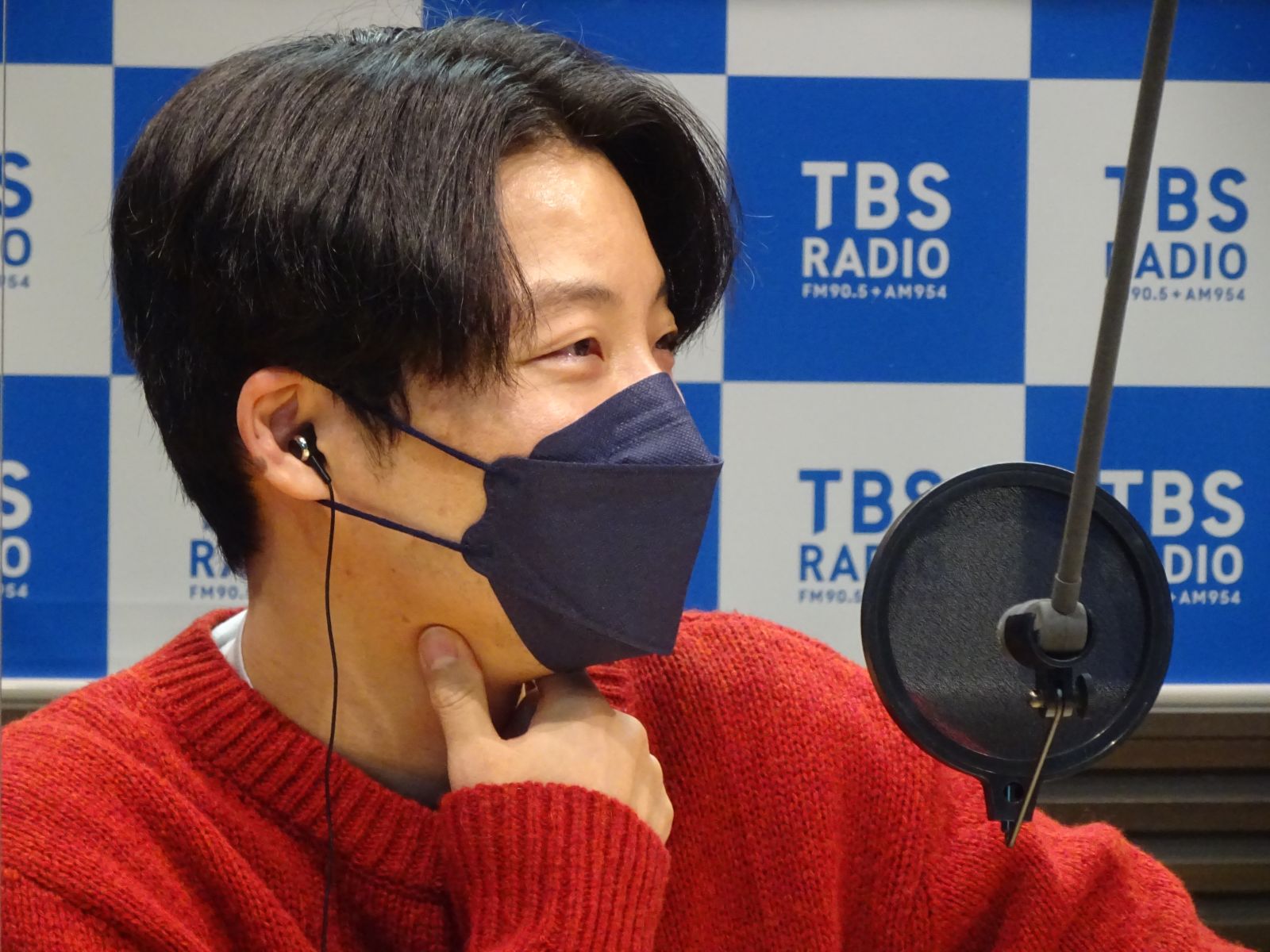星野源さんが『荻上チキ・Session』に出演 ～文庫化されたエッセイ『いのちの車窓から』や読書について語る | TBSラジオ