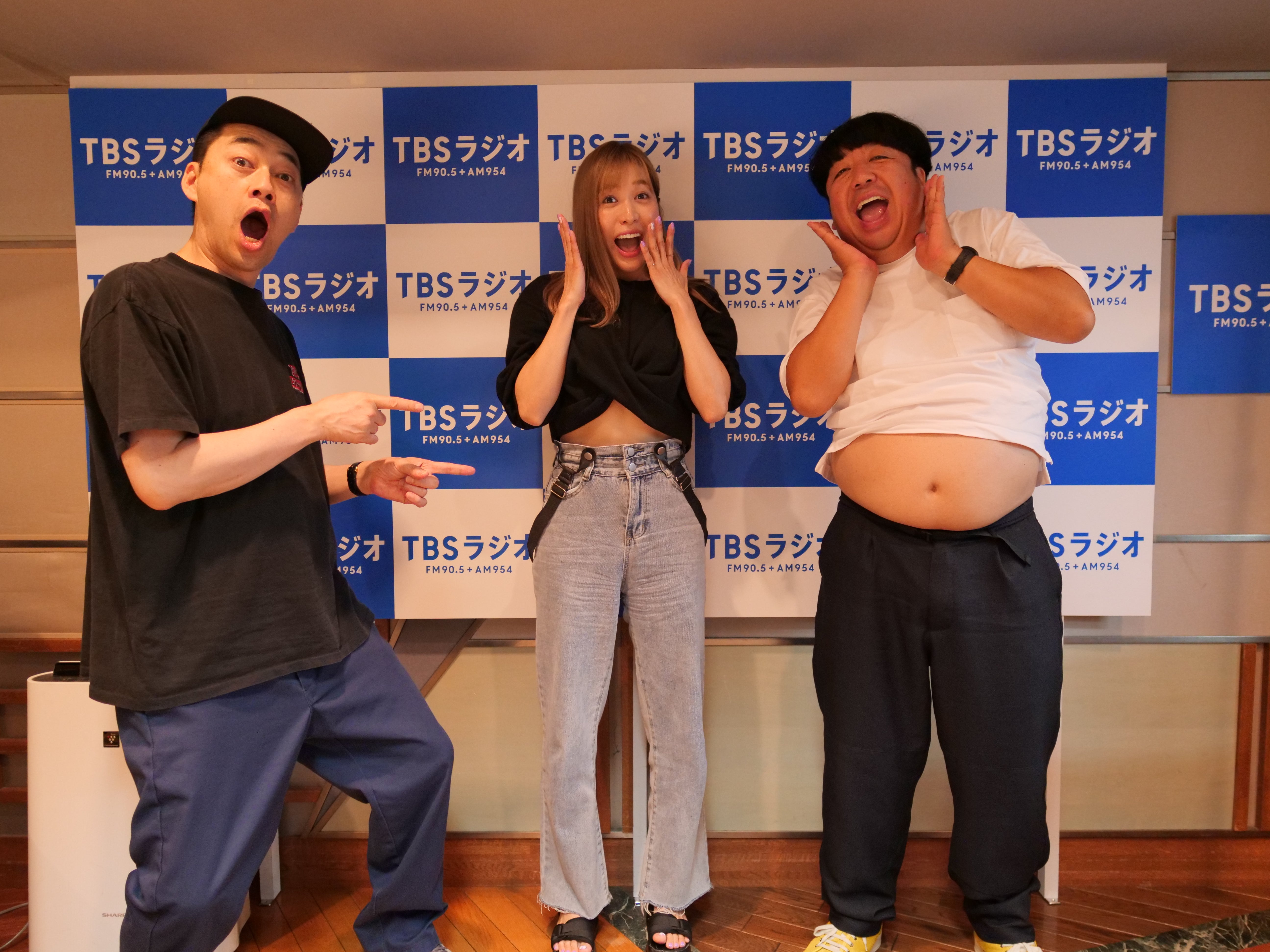 Junk バナナマン ちょっとエッチなお姉ちゃん大島麻衣さんが登場 トピックス Tbsラジオ Fm90 5 Am954 何かが始まる音がする