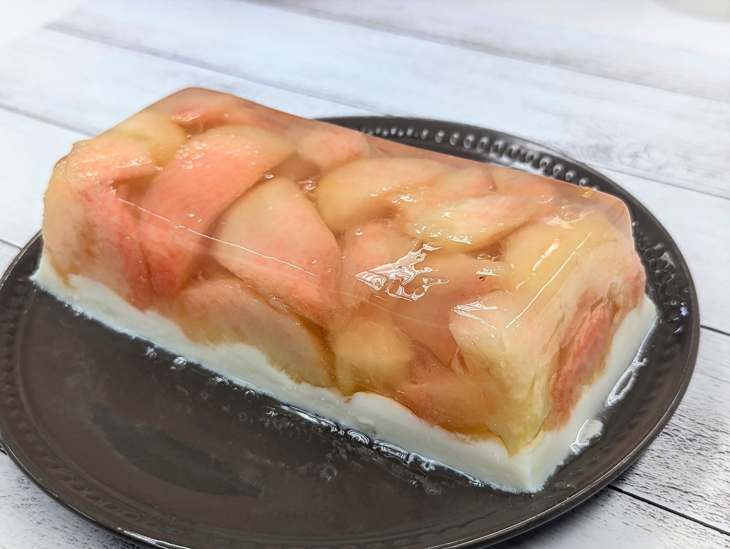 暑い時期にピッタリ！涼しげなスイーツ『ゼリーテリーヌ』を作ってみた