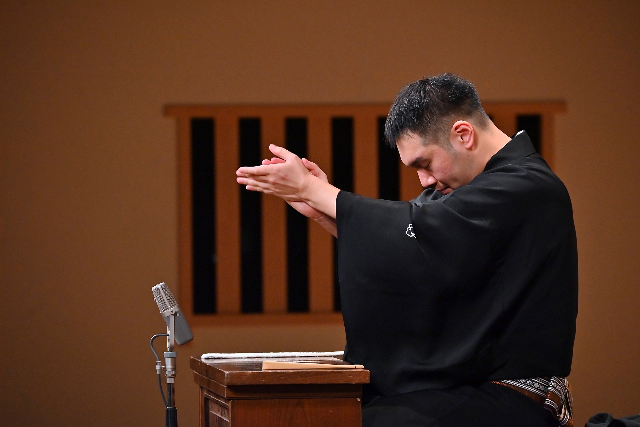 神木の葉 卸売 ご協力いただける方はぜひご相談ください。 相葉ヒロミのお困りですカー？」メインビジュアルを解禁！