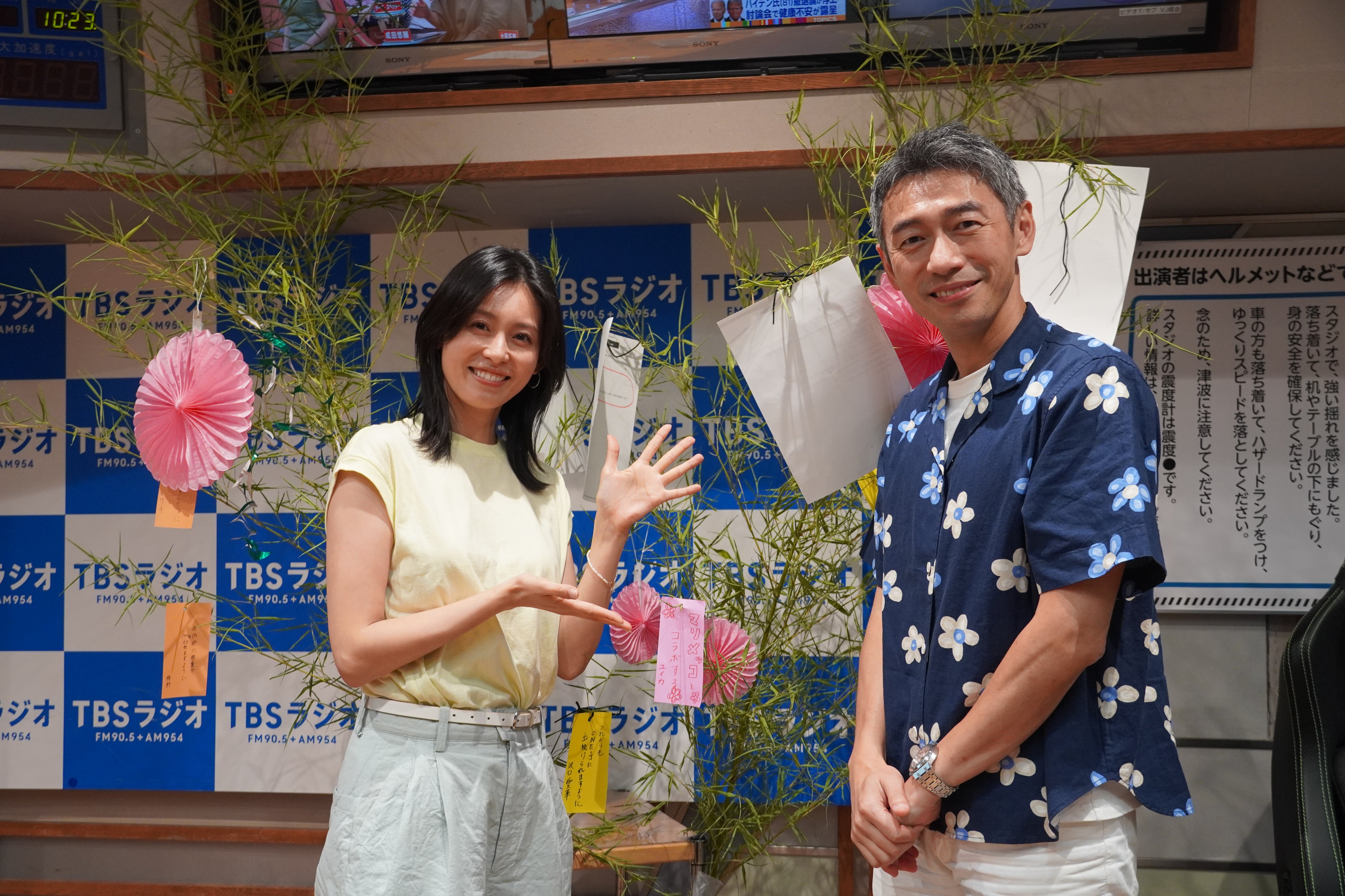 本仮屋ユイカ主演ドラマ『そこをなんとか』＆『そこをなんとか２』ＯＳＴ盤２枚セット 61LNrCREPnL.jpg_BO30,255,255,