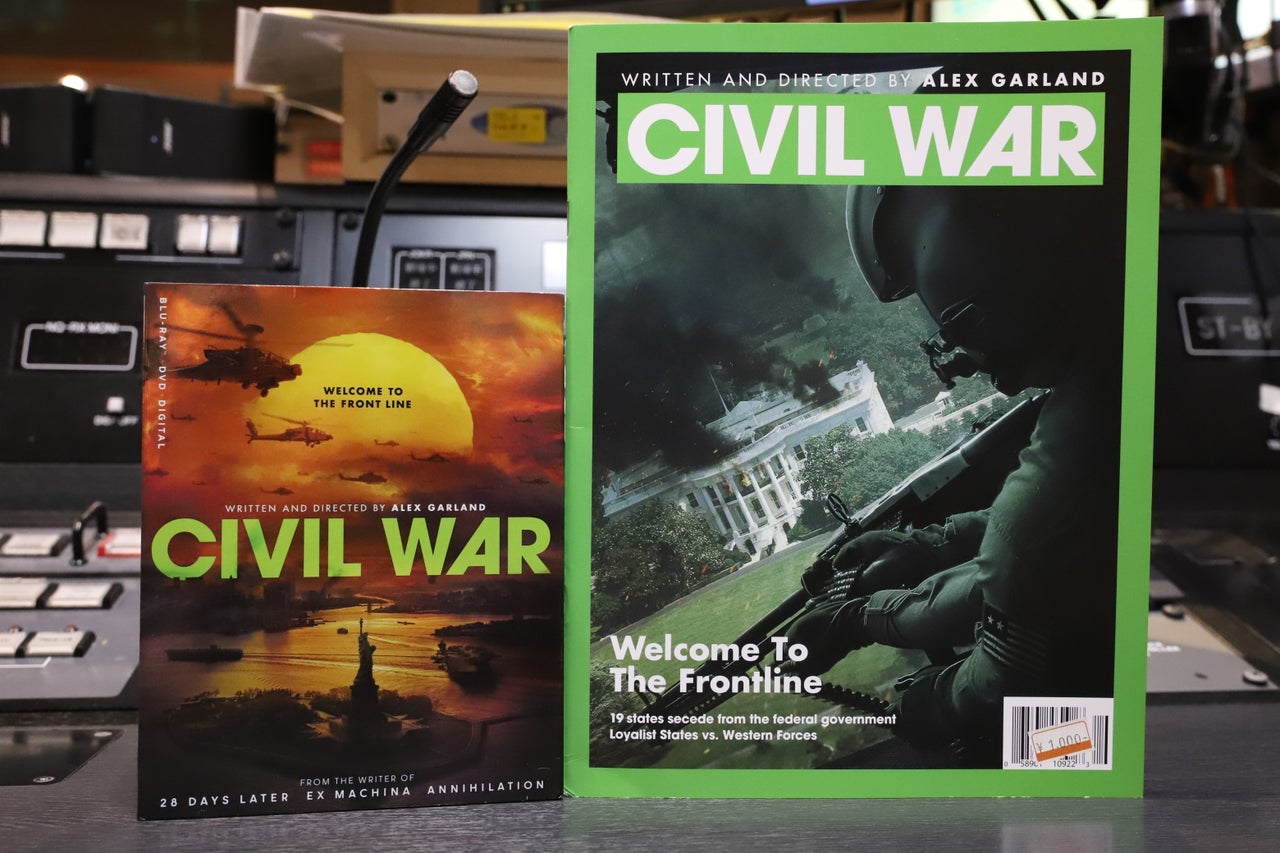 アメリカでオーダーした￼ブックスタンド （MARVEL スタンドペン  