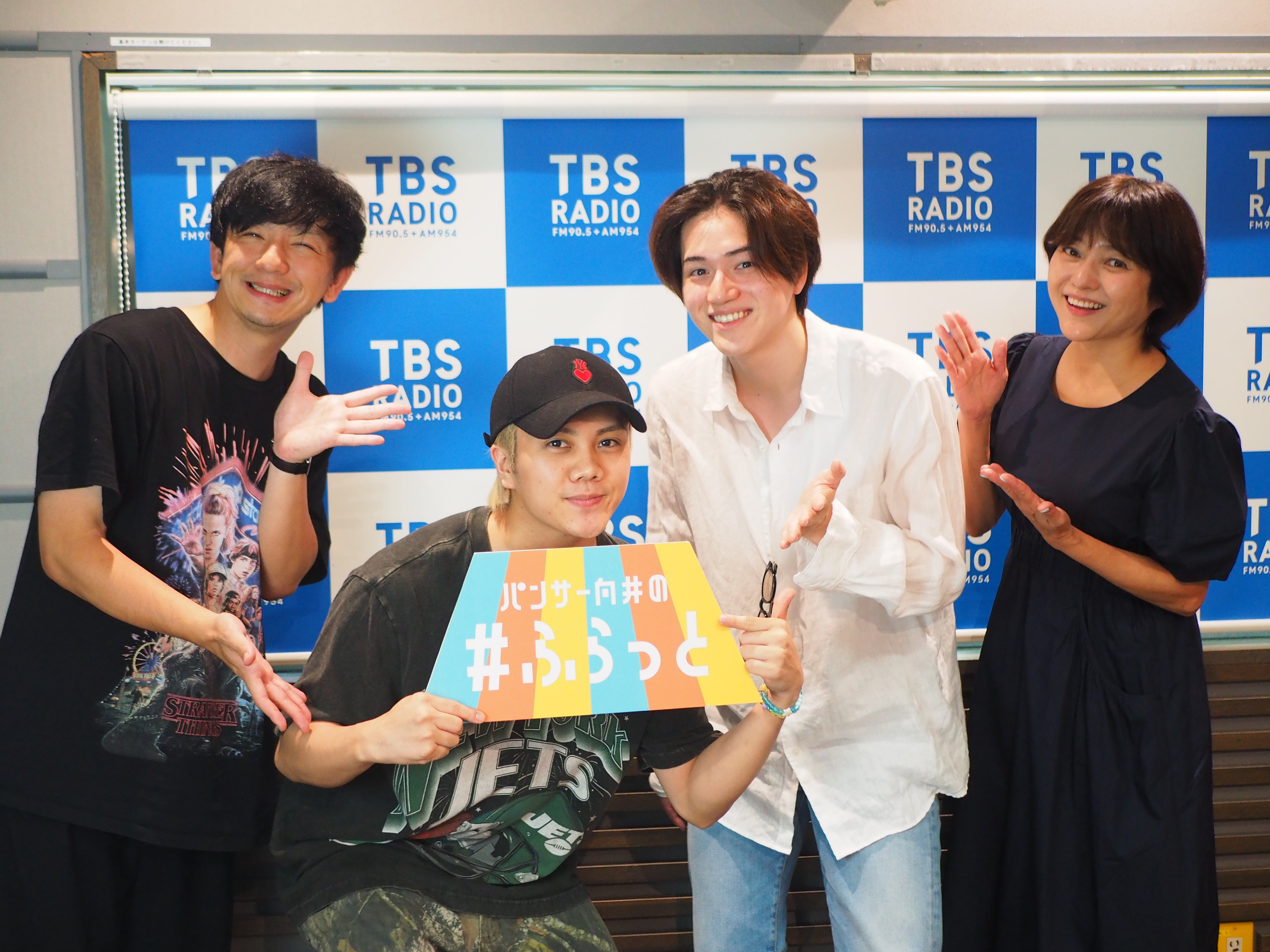 岩﨑大昇　写真　KEY TO LIT キテレツ 冷蔵庫ニンニク男