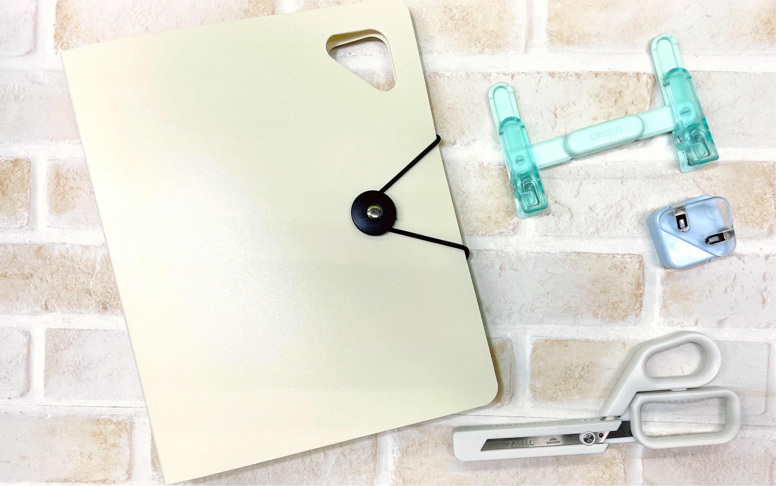 9月発売の文房具3選】多機能ハサミに、立てて使えるドキュメント