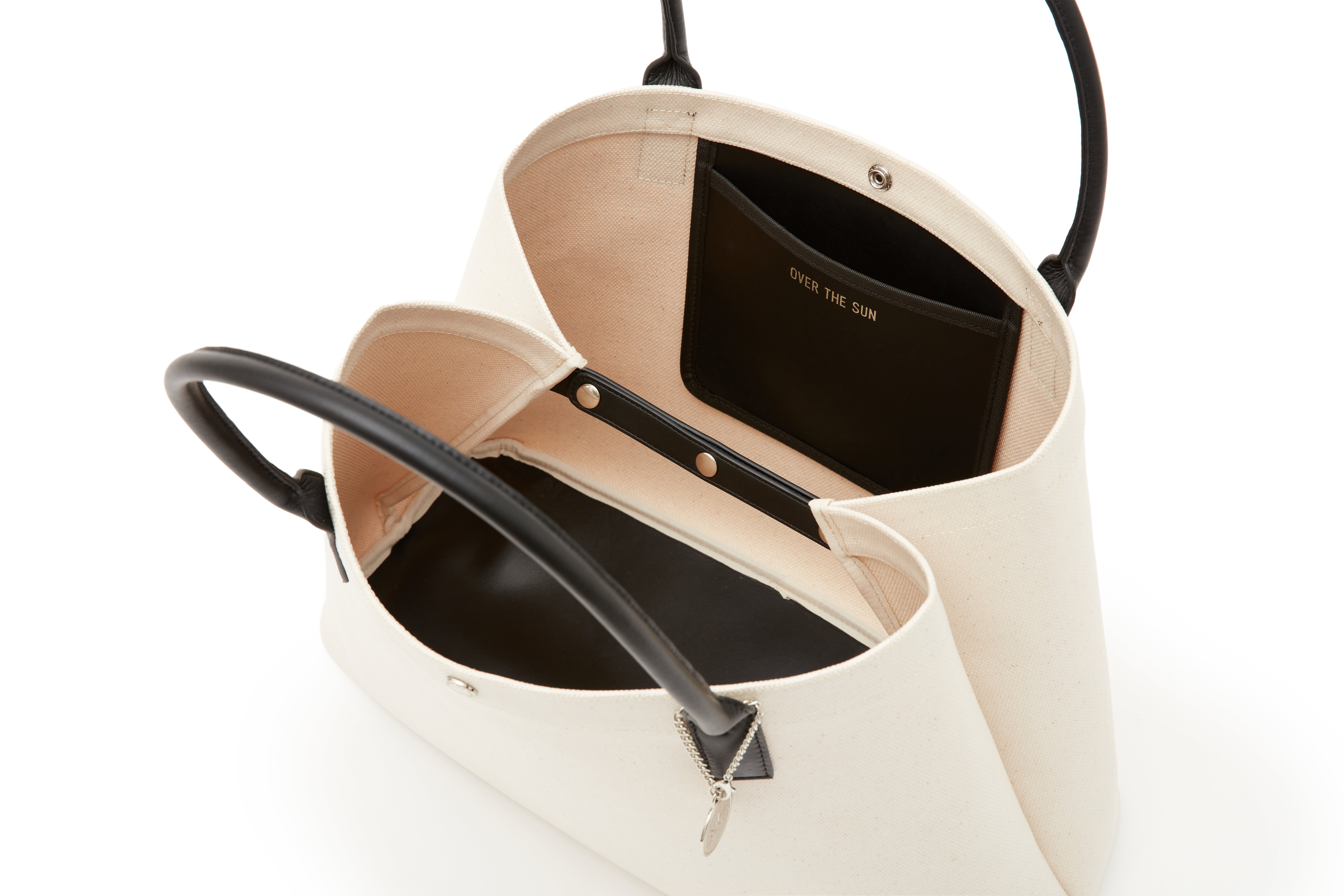 OVER THE SUN』×『B.C STOCK』コラボトートバッグ販売！ | TBSラジオ